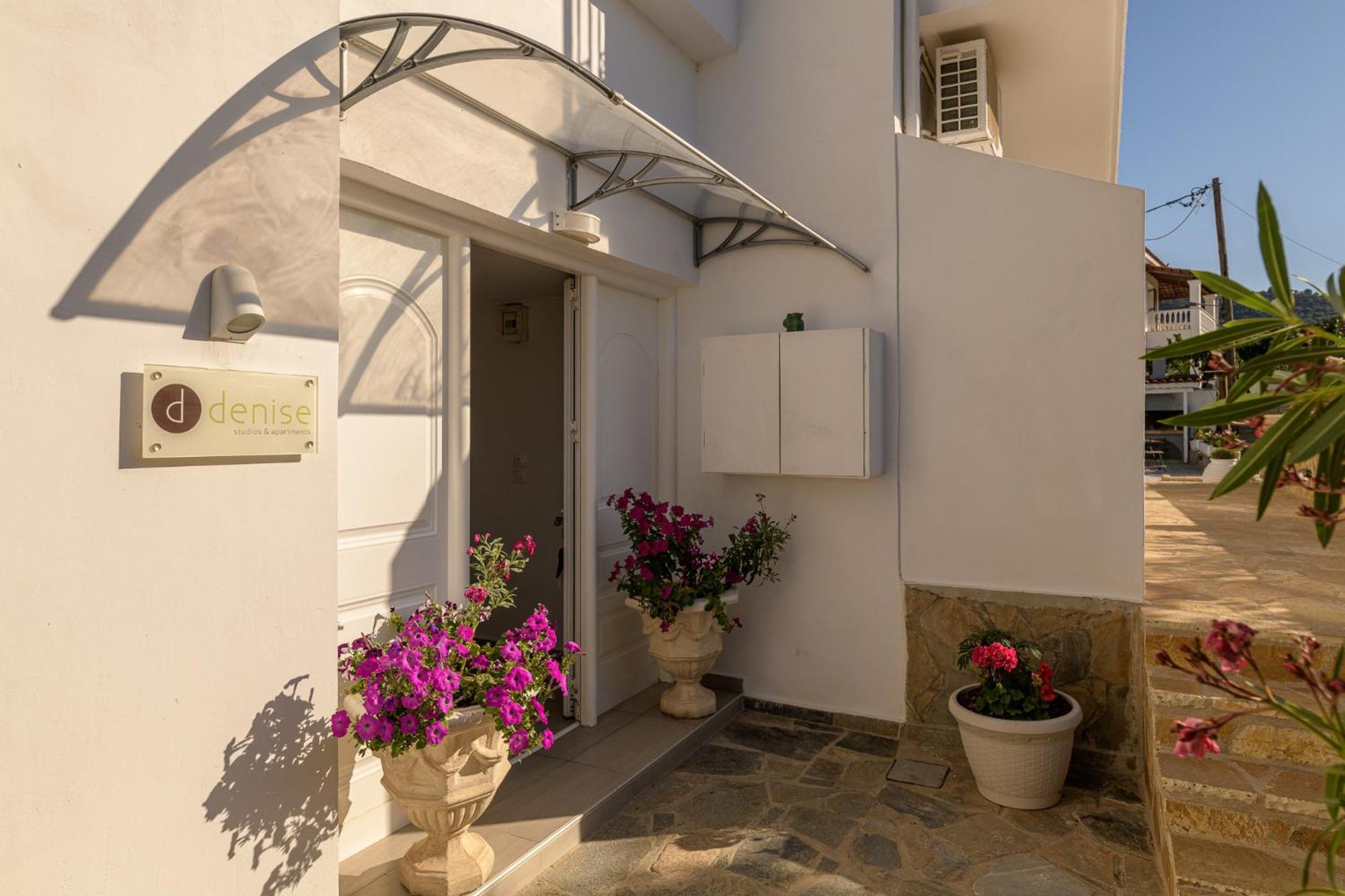 Denise Studios&Apartments Argassi Exterior foto
