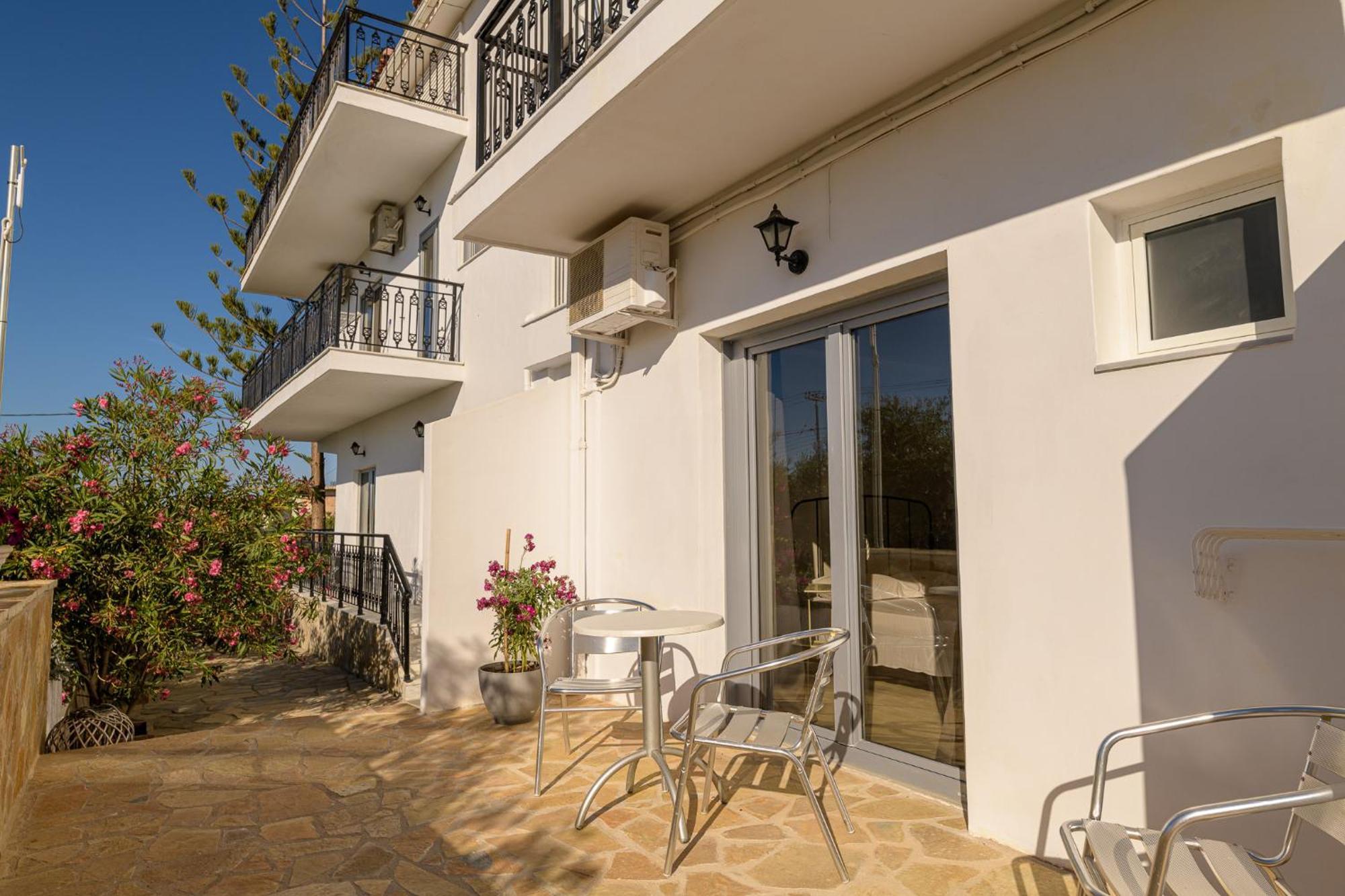 Denise Studios&Apartments Argassi Exterior foto